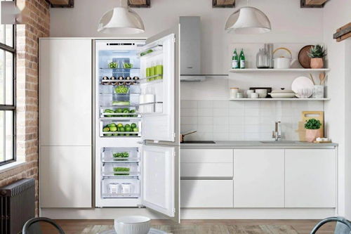 如果遇到热水器显示屏幕下方漏水教你怎么解决这个故障