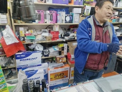 格力空调内机漏水出来是怎么回事视频（格力空调没有冷风怎么回事）