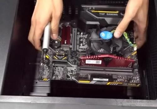 电热水器一直是19度温度上不去 怎么修复与排查方法 电热水器一直是19度温度上不去 怎么修复与排查方法