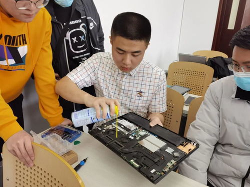 怎么关笔记本电脑的键盘灯（怎么关笔记本电脑的触摸板）