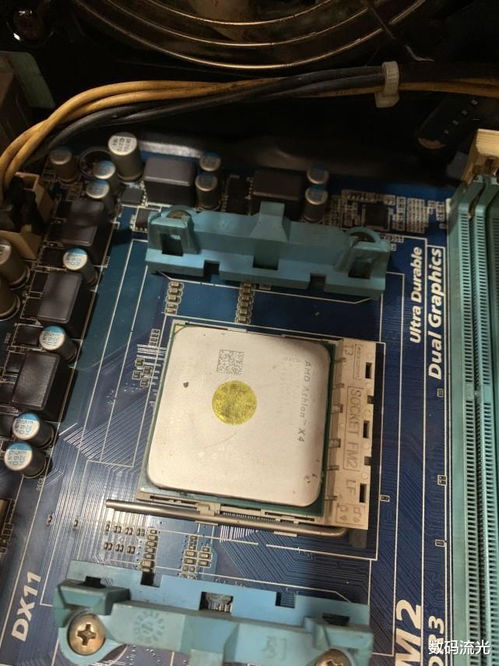 冰箱顶部可以放东西吗-（冰箱顶部可以放东西吗）