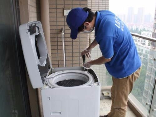 如果遇到阿里斯顿壁挂炉面板怎么拆教你怎么解决这个故障 