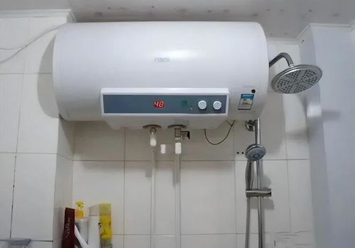 电脑键盘按一个键会显示两个字母（电脑键盘按一个键出来两个字母）