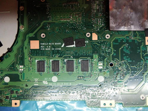 怎么让一台主机连接两个显示器显示不同内容 