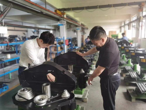 如何更改16英寸MacBookPro和支持的显示器的刷新率