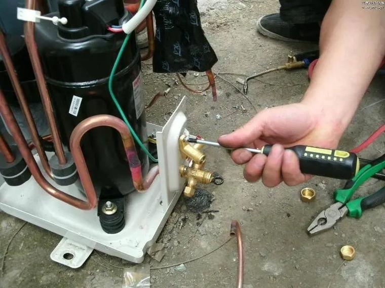 海尔热水器e1是什么故障代码 需要检查哪些故障 海尔热水器e1是什么故障代码 需要检查哪些故障