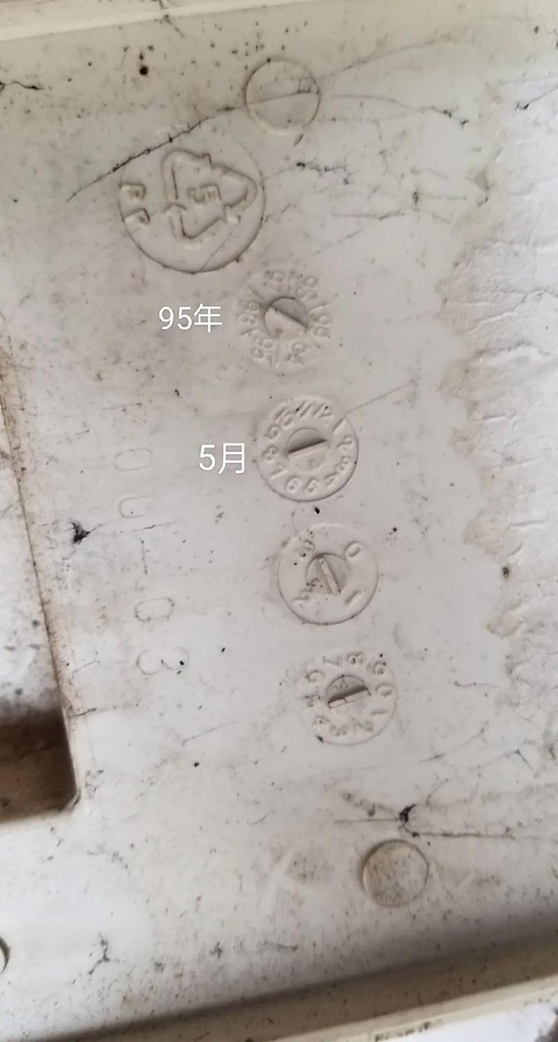 2023年起亚Niro展示带有双显示器的EV6风格内饰